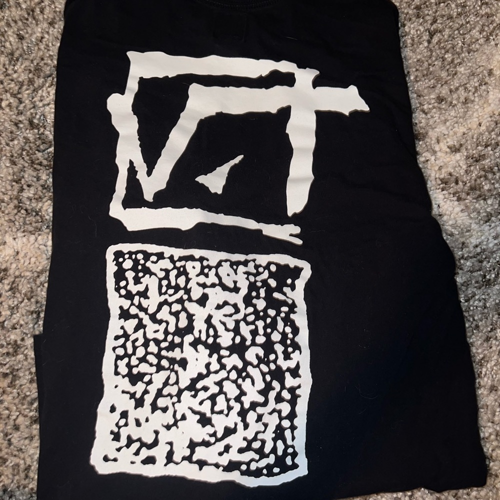 vans long sleeve tee